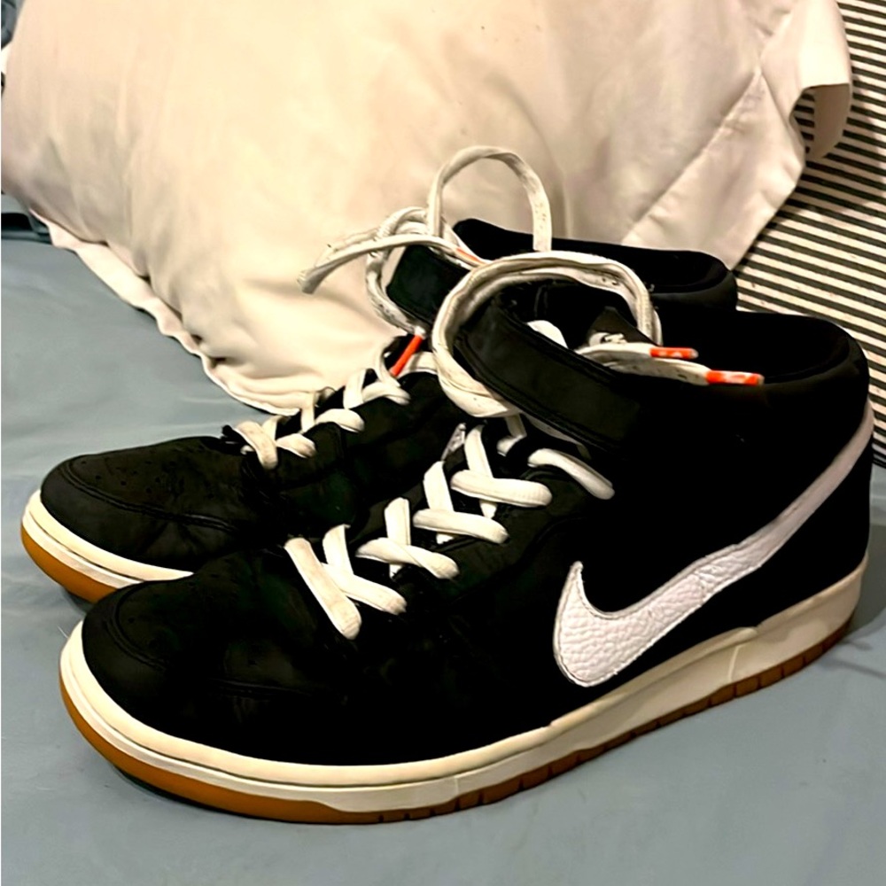 Nike Dunk SB Mid Orange Label Black White leather size 12